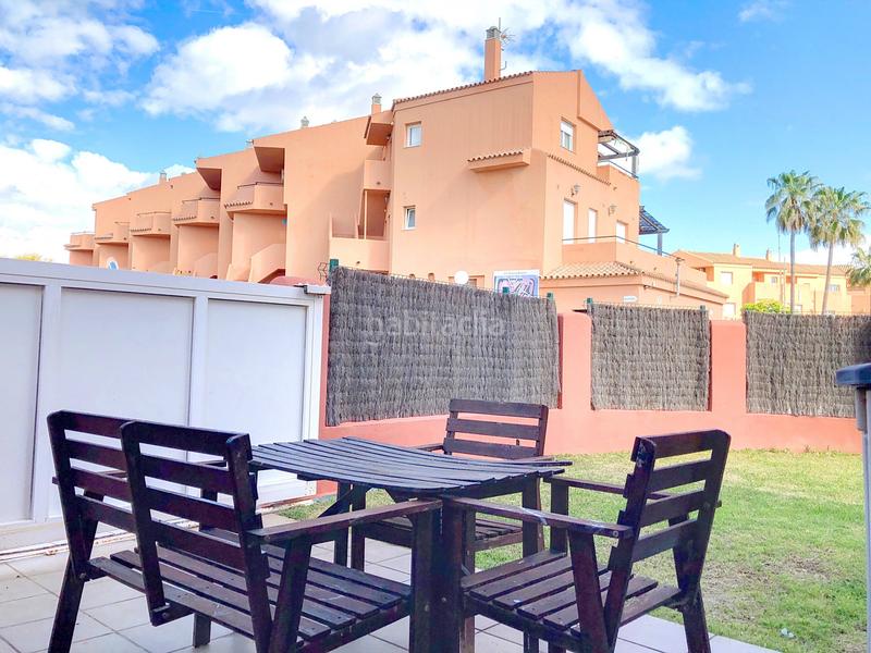 Foto f4f7bd20-171b-4676-b1cd-2ad13712ebca. Casa a schiera con parcheggio piscina in Alcorrín Manilva