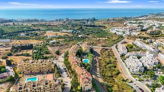 Penthouse en La Concha - Resina Golf. Amplio dplex con vistas abiertas y excelentes zonas comunes en