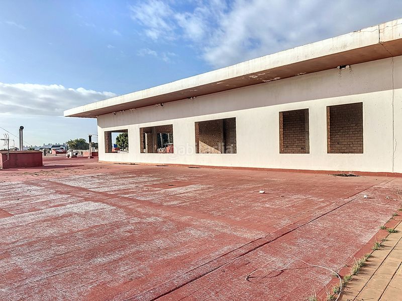Foto 192d9bd6-4c03-461a-a14e-a5439d83ce57. Local comercial a Cancelada Estepona