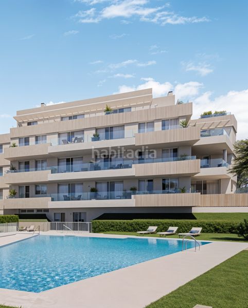 Foto ff303a7b-39c3-403f-bc51-e74b2a429f25. Planta baixa amb aparcament piscina a Zona Calvario Estepona