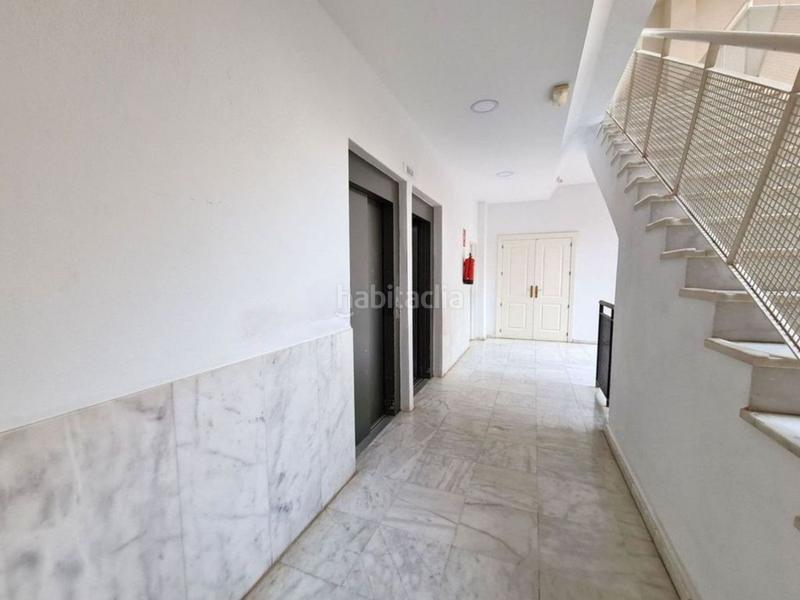 Foto d3a57126-4689-4d23-b11e-883c1bf9b5f0. Apartment with pool in Centro Estepona