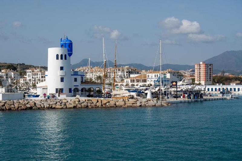 Foto ea88b664-4ab2-45b3-9146-22d5e142ecc3. Apartament a Puerto de la Duquesa Manilva