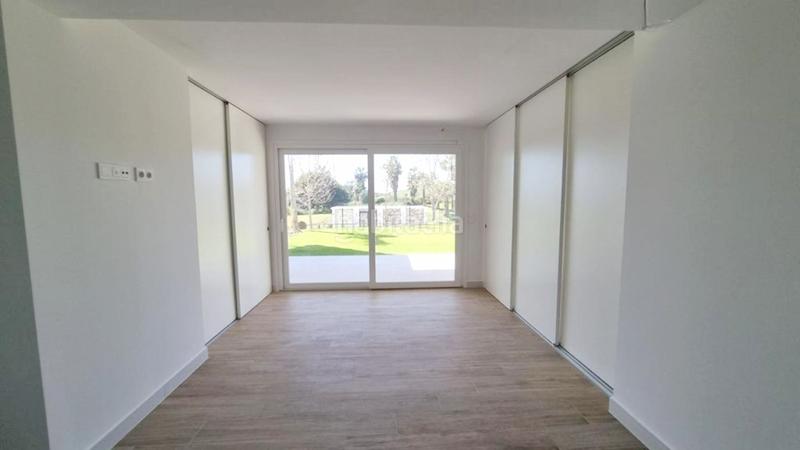 Foto cc43f5b2-5495-4b23-a432-176797c2bd66. Rez-de-chaussée avec parking piscine dans Casares pueblo Casares