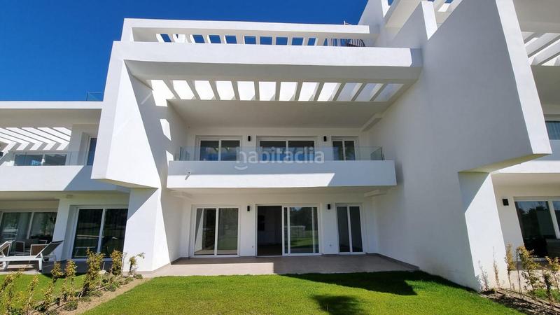 Foto f9e48792-3f29-4fbf-b205-7717c00779f8. Rez-de-chaussée avec parking piscine dans Casares pueblo Casares