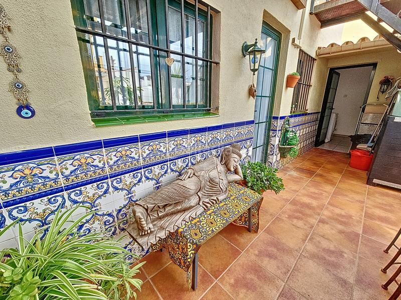 Foto 845c845f-27df-4b02-90c8-9905fb54b214. Casa adosada oportunidad única junto al mar en la encantadora zona dEl Castillo de la duquesa en Manilva