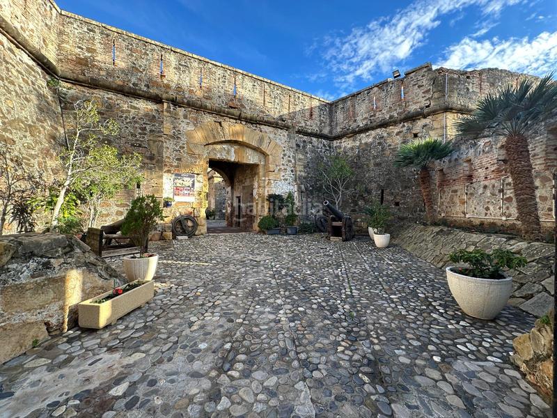 Foto 8a0332c2-5b4a-4b85-94e9-443bc0e17009. Casa adosada oportunidad única junto al mar en la encantadora zona dEl Castillo de la duquesa en Manilva