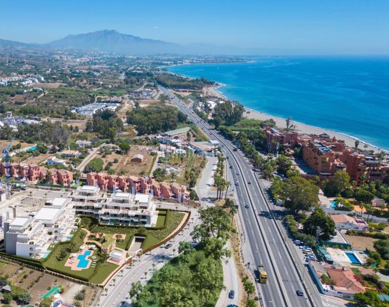 Foto 6c6544f0-37c6-436c-ad82-9bbec41c4c80. Ático  moderno con vistas al mar en nuevo complejo residencial a solo unos pasos de la playa en Estepona