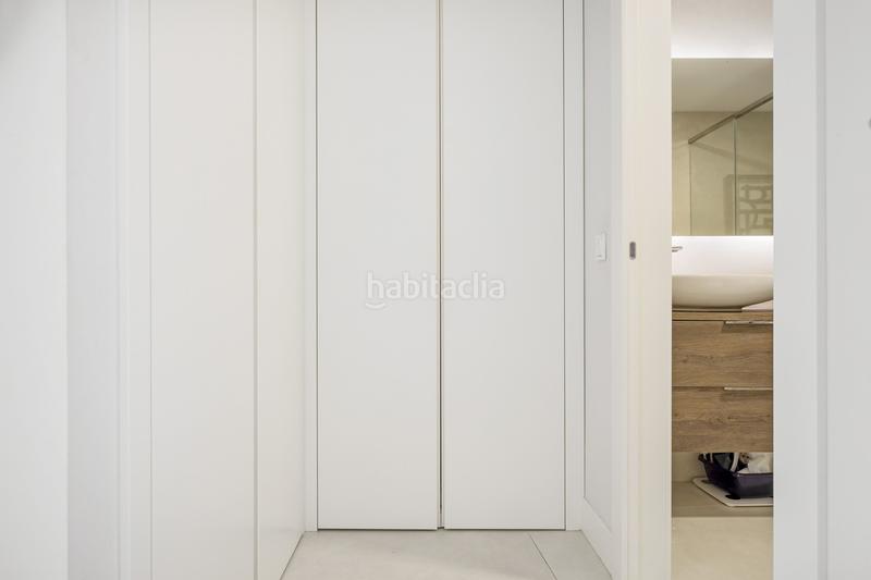 Foto c9ba0ad2-3fdd-4817-81b3-7b3355f234f0. Apartament amb aparcament piscina a Guadalobón Estepona
