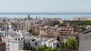 Apartamento en Sierra de Estepona - Avda. de Andalucía. Vistas al mar en el centro de estepona  apartamento a estrenar d