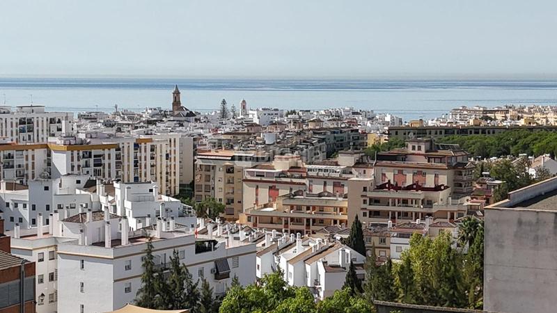 Foto dc34531c-6b8e-4fc2-845e-d9614f1a572f. Apartament amb aparcament piscina a sierra de Estepona - avda. de andalucía Estepona