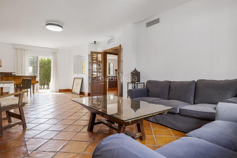 Foto 2582c1fa-16b9-4157-895e-96187767a4cb. Casa pareada tradicional casa adosada andaluza con piscina privada en guadalcántara, san pedro de alcántara en Marbella