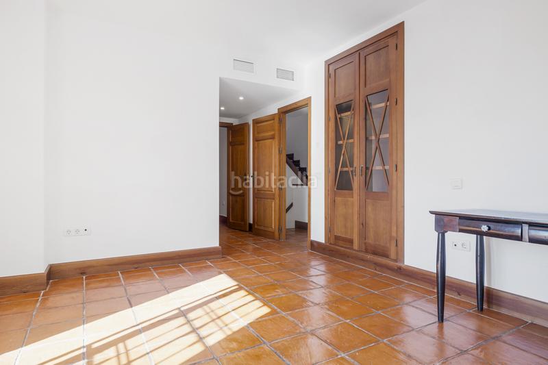 Foto 30970c76-f6af-4370-953f-90b96b39cdd2. Casa pareada tradicional casa adosada andaluza con piscina privada en guadalcántara, san pedro de alcántara en Marbella