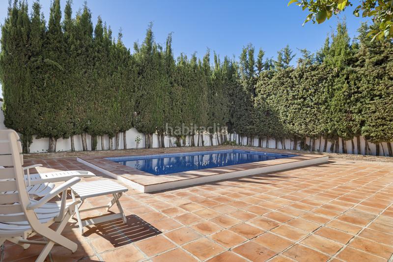 Foto c9038c6a-b480-4301-8b24-54a8e23af7ac. Casa pareada tradicional casa adosada andaluza con piscina privada en guadalcántara, san pedro de alcántara en Marbella