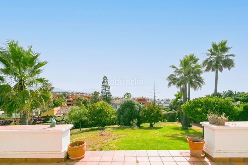 Foto 93291ca8-a609-411a-a80e-15e50e754483. Casa amb aparcament piscina a Buenas Noches Estepona