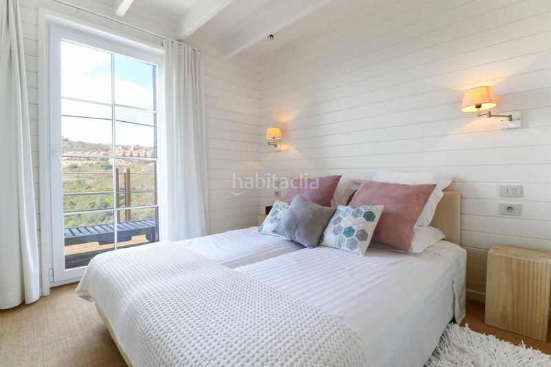 Foto 1bc5a7ca-1a14-4174-83cd-1a42bb30bd6b. Casa encantadora villa de una sola planta con vistas panorámicas en La Alquería en Benahavís