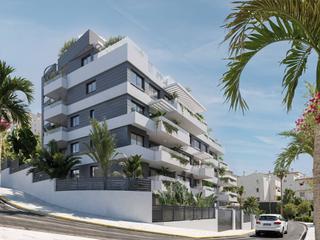 Planta baixa a Puerto de Estepona. Bajo de obra nueva con 2 dormitorios y terraza de 60m2 en el pue