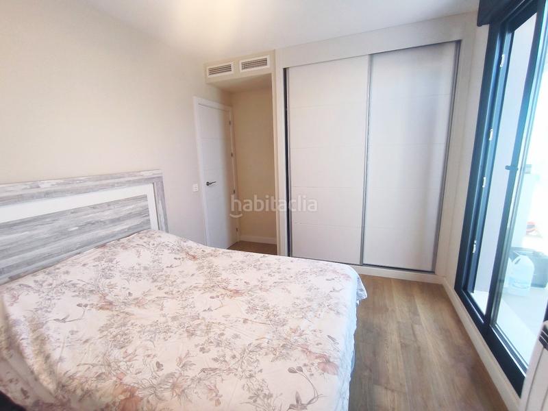 Foto a6a5a2ed-b42b-4867-9692-b79d64d6c6f6. Ático  con solarium con vistas abiertas y habitación bonus en el Centro en Estepona
