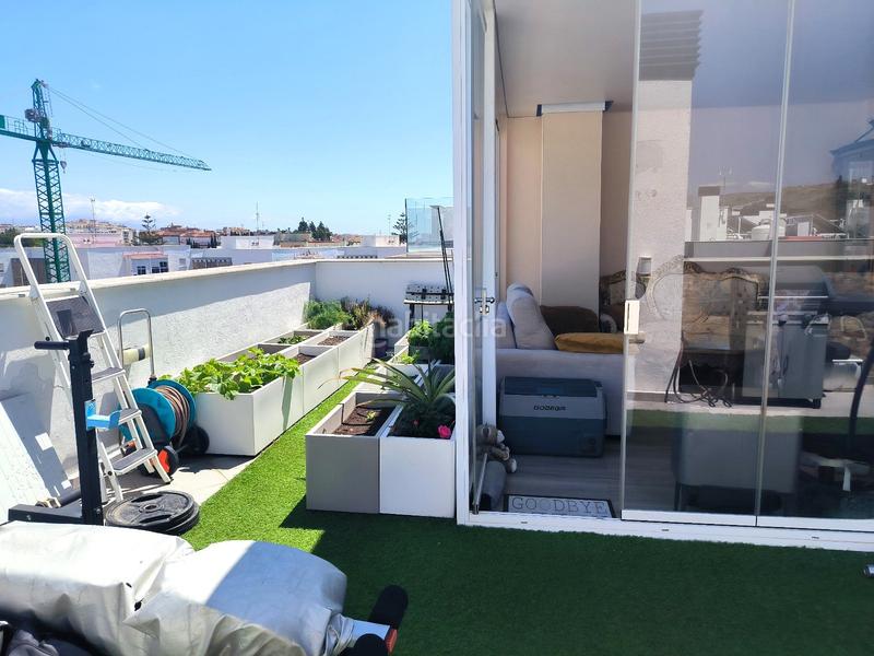 Foto c8c0890b-533c-4ea8-9524-9cb7e08485c2. Ático  con solarium con vistas abiertas y habitación bonus en el Centro en Estepona
