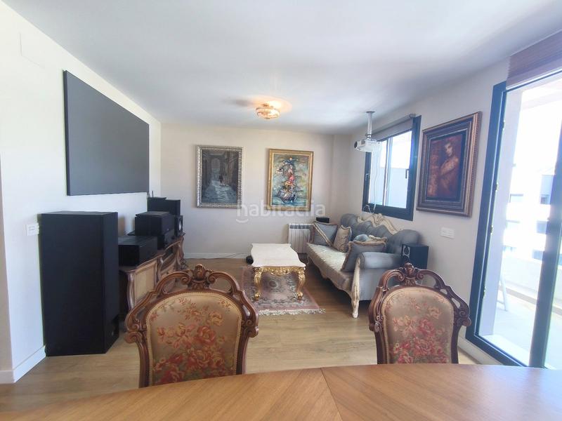 Foto cf89d767-8b51-4592-b34b-761309223220. Ático  con solarium con vistas abiertas y habitación bonus en el Centro en Estepona
