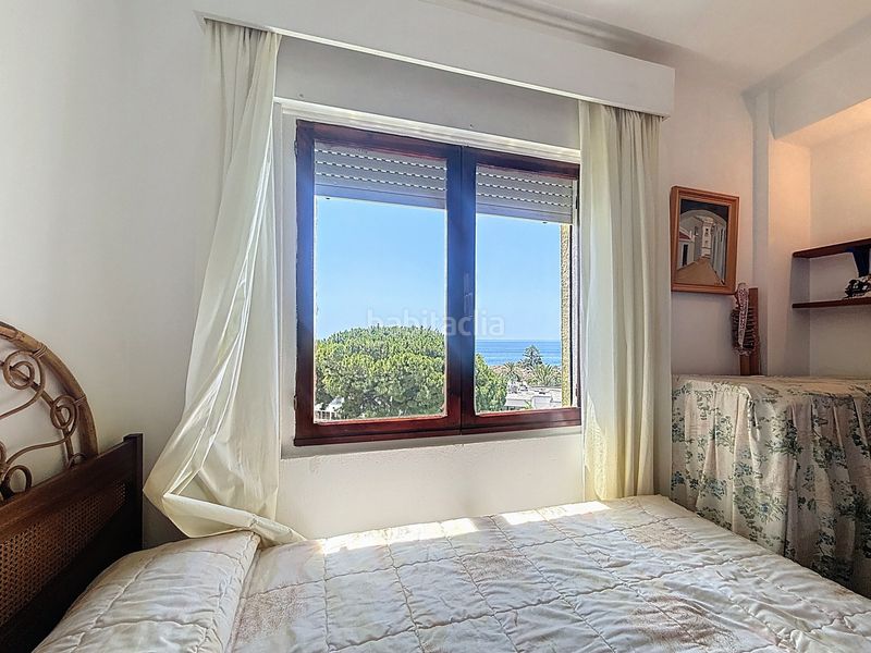 Foto cd482184-1e3e-46df-989c-eb0369806692. Apartament amb piscina a puerto de Estepona Estepona