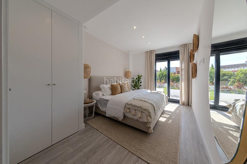 Foto 99e8fd32-f1f6-4df4-99c3-a81b7340fef2. Planta baja apartamento con amplio jardín en moderno complejo en el centro en Estepona