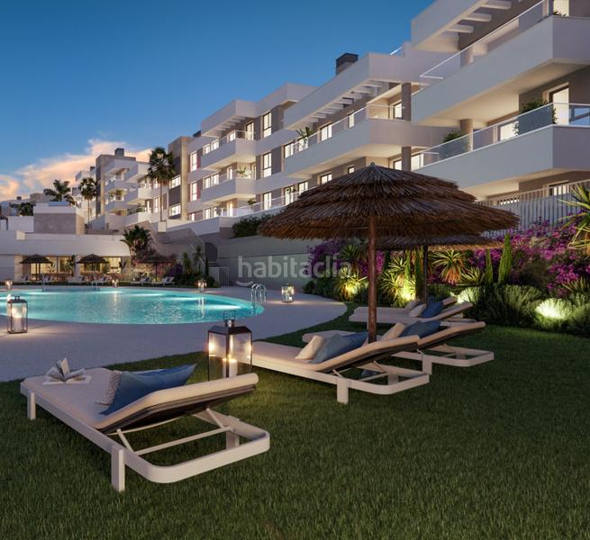 Foto b7415f0a-31ca-481f-80dd-cbe25e0e3f14. Planta baja apartamento con amplio jardín en moderno complejo en el centro en Estepona