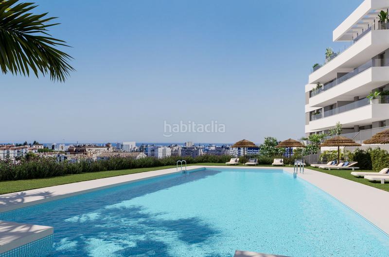Foto e5a748e7-06d7-4677-b2bd-0ec40a23d693. Planta baja apartamento con amplio jardín en moderno complejo en el centro en Estepona