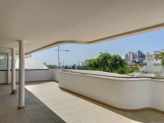 Planta baja en Huerta Nueva. Bajo elevado con vistas al mar  4 dormitorios y gran terraza  la