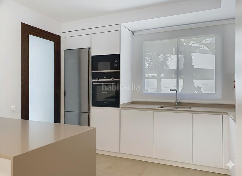 Foto 7a0d0b40-d21f-4982-8c80-7cfc8651ab20. Rez-de-chaussée avec parking piscine dans Huerta Nueva Estepona