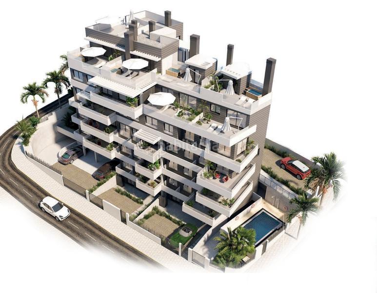 Foto 94f17639-6b93-432e-9d40-a83547a40415. Apartament amb aparcament piscina a puerto de Estepona Estepona