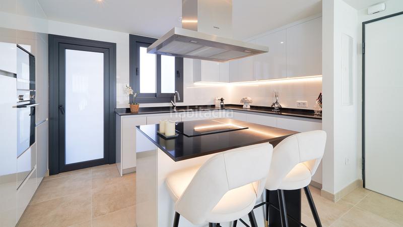 Foto 8a182ec1-93cc-41d8-9f43-00daee2420cc. Planta baja apartamento listo para entrar a vivir en moderno complejo entregado atalaya en Estepona