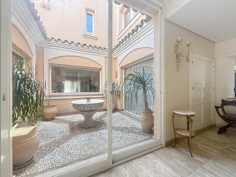 Foto 13b8712e-57e6-4e3a-ac86-c3627df46604. Casa amb aparcament piscina a Villacana - Costalita - Saladillo Estepona