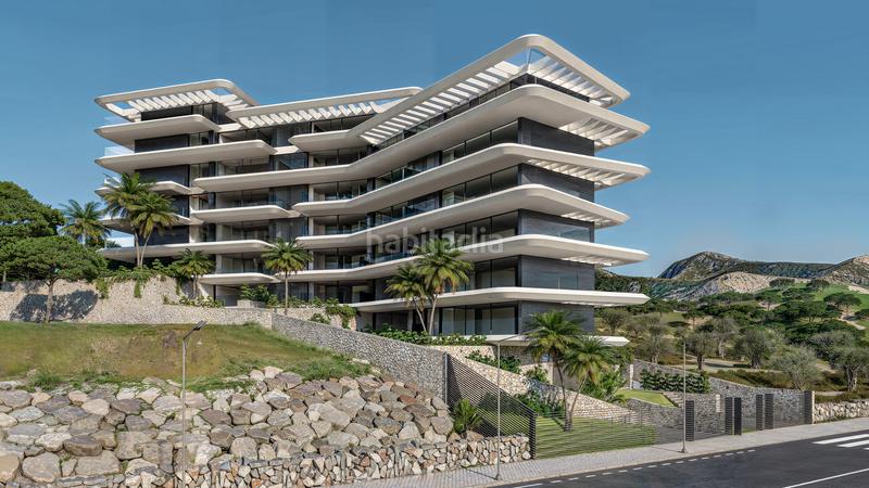 Foto dc91b606-ef89-4bdb-b741-cd627490f973. Apartamento piso a estrenar de 2 dormitorios en moderno complejo con vistas al mar centro en Estepona