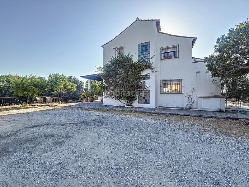 Foto dcbf0436-000c-4219-8788-0ea1f6b75e3f. Casale con parcheggio piscina in Los Llanos Estepona