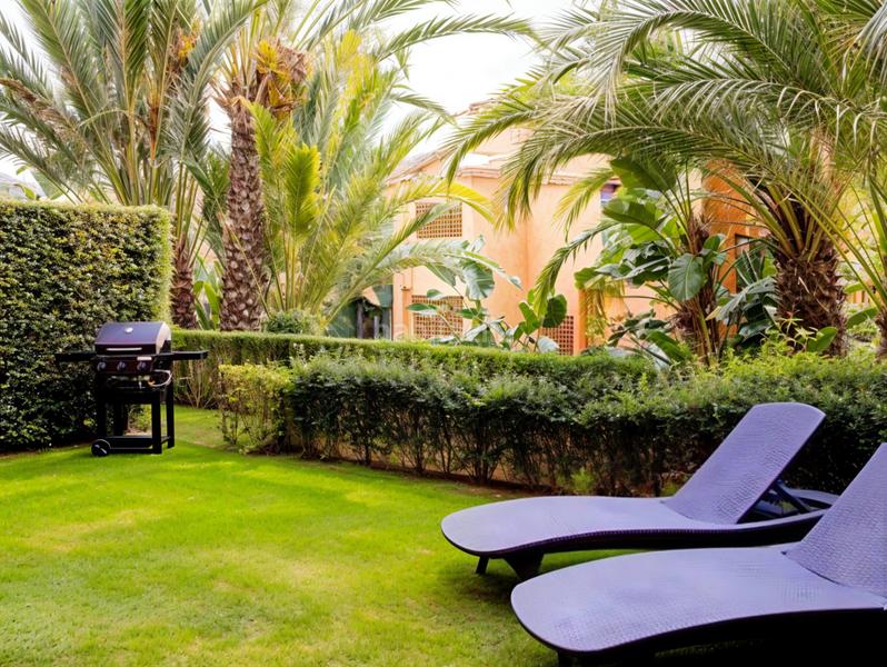 Foto f084da18-3ac8-45b5-98cb-f7c88d9311a2. Rez-de-chaussée avec parking piscine dans Benatalaya Estepona