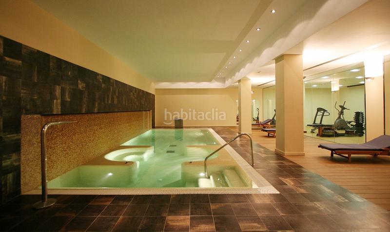 Foto fd8feabe-50a0-4b3f-a020-3e83bf1b5e4e. Rez-de-chaussée avec parking piscine dans Benatalaya Estepona