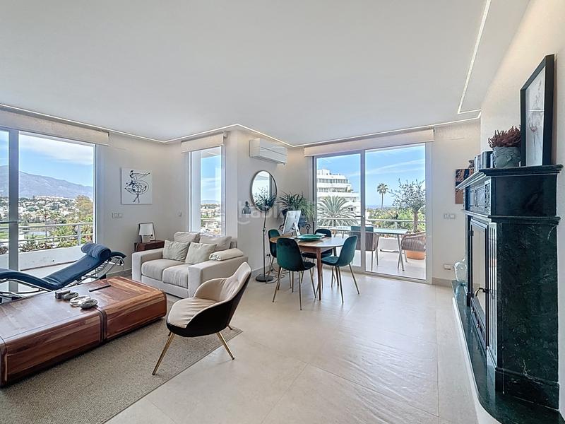 Foto 60ba0a89-4e95-4355-bdca-7c357ffa879b. Apartamento  reformado con vistas panorámicas en guadalmina en Marbella