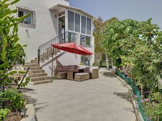 Doppelhaus en Los Llanos. Casa adosada con estudio independiente y patio privado en puerto
