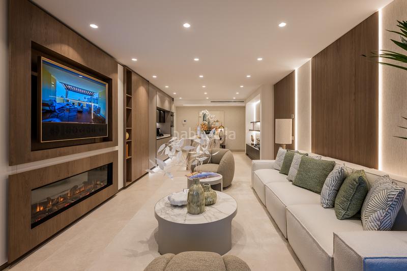 Foto f25b90b7-362d-4ca9-8e07-d260a3f6faf1. Apartamento  exclusivo en primera línea de playa totalmente reformado con acceso directo al mar bahía El Velerín en Estepona