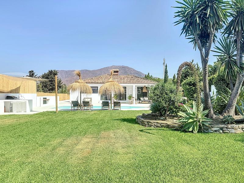 Foto a77ec6bc-38f5-44d7-b999-4d92792f171a. Casa con parcheggio piscina in Guadalobón Estepona