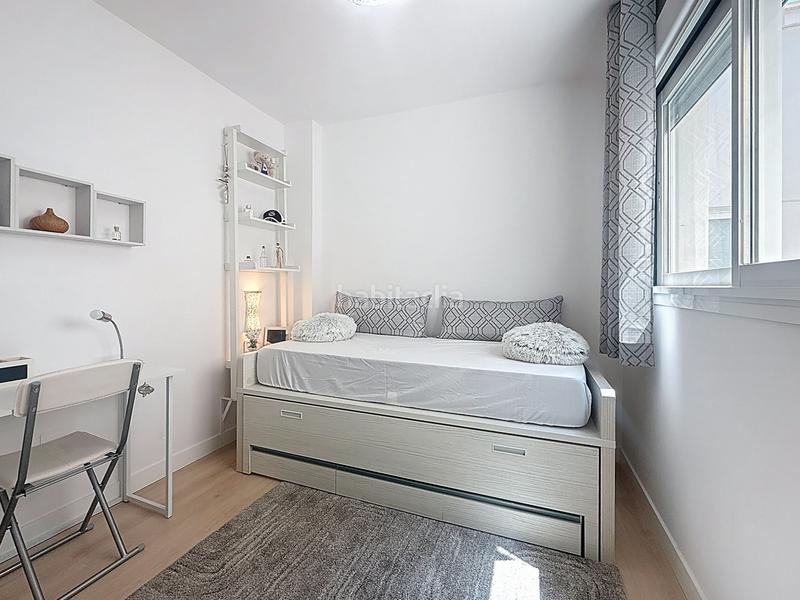 Foto 18fbfeb3-fdda-4364-a990-38f67e26303e. Attico con parcheggio piscina in Centro Estepona