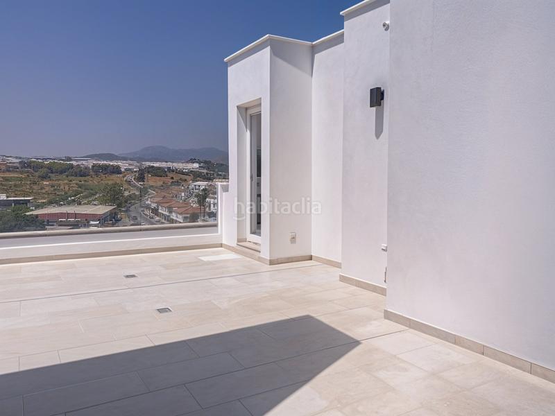 Foto 35af339d-f9ca-452e-82e8-bdf76b050e79. Attico con parcheggio piscina in Centro Estepona