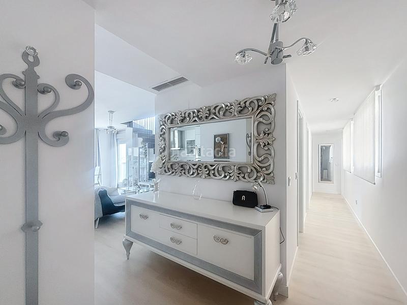 Foto 4dd85f67-36c5-4f4a-b924-e9cbb5000ff4. Attico con parcheggio piscina in Centro Estepona