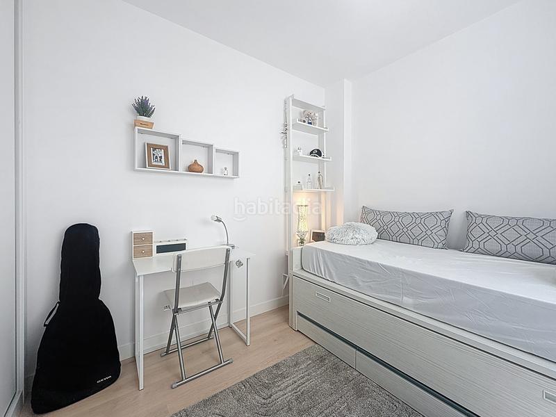 Foto 913b77d1-85e2-4f64-b889-9478a8958561. Attico con parcheggio piscina in Centro Estepona