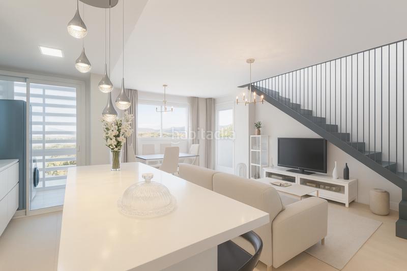 Foto af61e1b0-3bd6-4c32-b554-58c609fd0e3b. Attico con parcheggio piscina in Centro Estepona