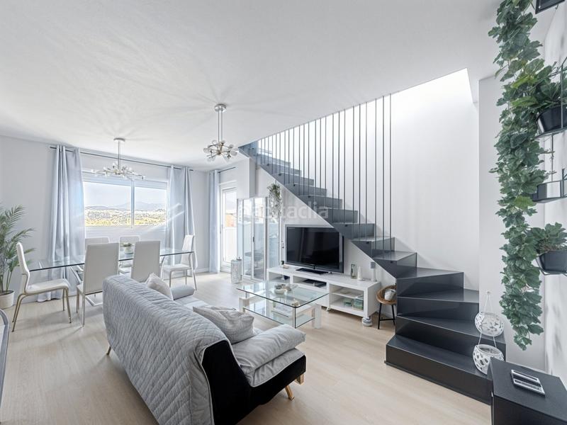 Foto bb82ea12-cf7c-43c1-9f3a-6980192f2d69. Attico con parcheggio piscina in Centro Estepona