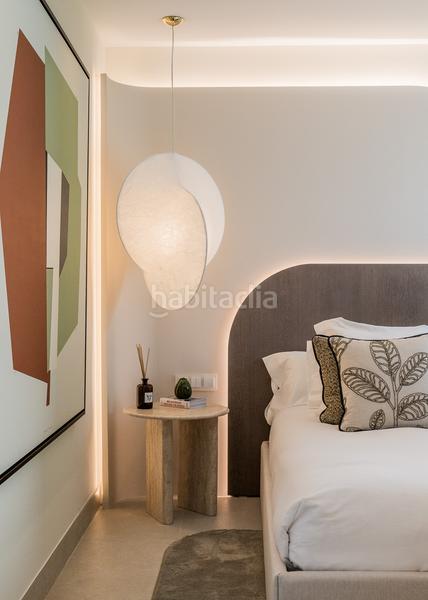 Foto e9936e06-6d4b-4bc0-917e-83ba3409f2a9. Apartamento vivienda de 6 dormitorios totalmente renovada en primera línea de playa con vistas panorámicas al mar este en Marbella