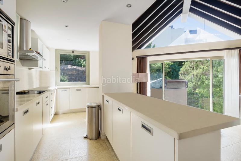 Foto e6c46835-80de-4b50-a672-c6d35014d041. Ático  dúplex con piscina privada y vistas panorámicas al mar en Los Flamingos golf, en Benahavís