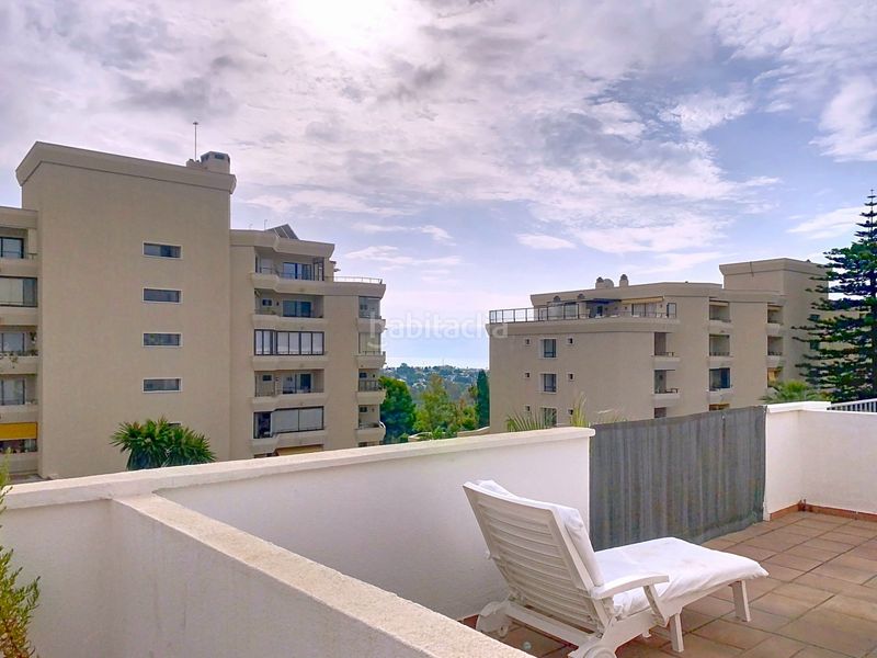 Foto 246dfd27-6da5-45dd-914c-f2323e4667de. Casa adossada amb aparcament piscina a Nueva Atalaya Estepona