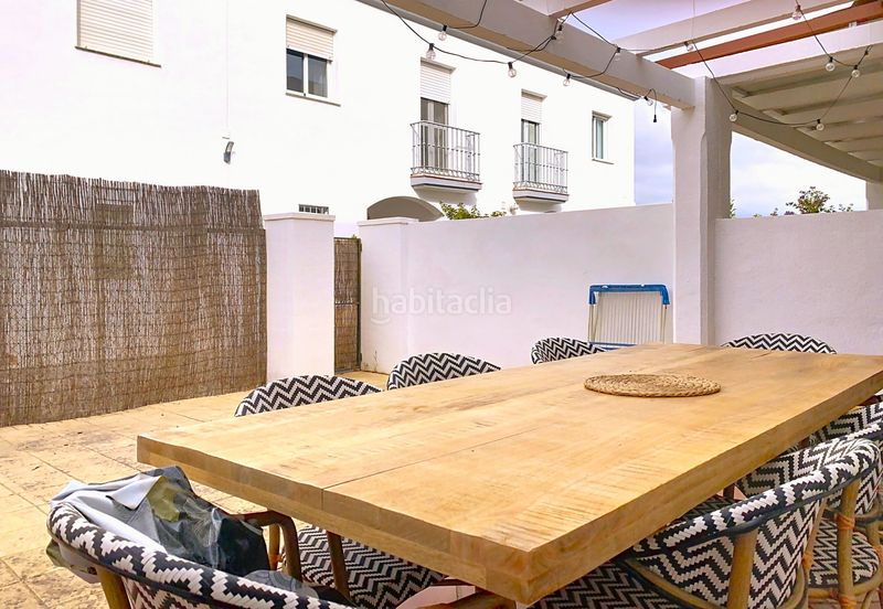 Foto 32713179-3b96-4139-9d94-1ea95a81782a. Casa adossada amb aparcament piscina a Nueva Atalaya Estepona